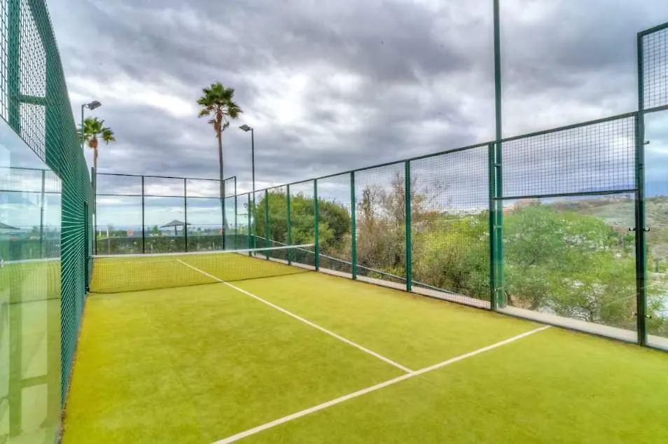 Serendipity Flat- Stunning Views And Serene Interior Estepona 0*,  İspanya