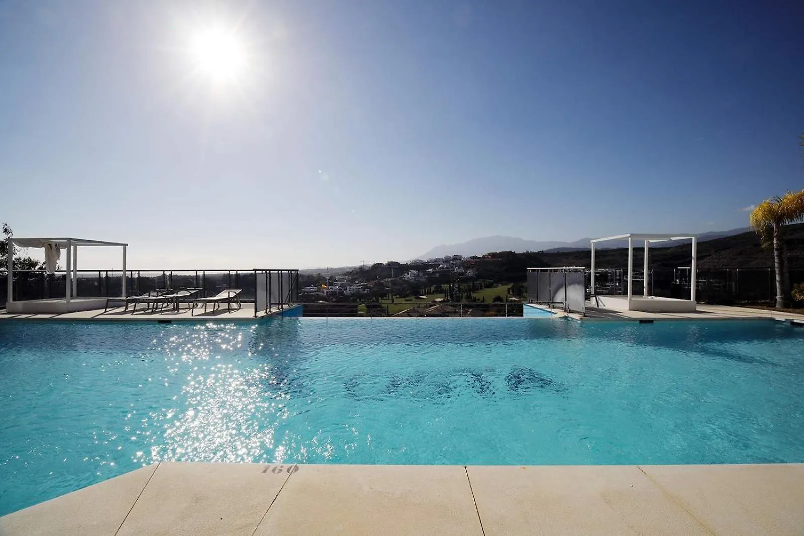 Apartament Rental Central - Serendipity Flat- Stunning Views And Serene Interior Estepona