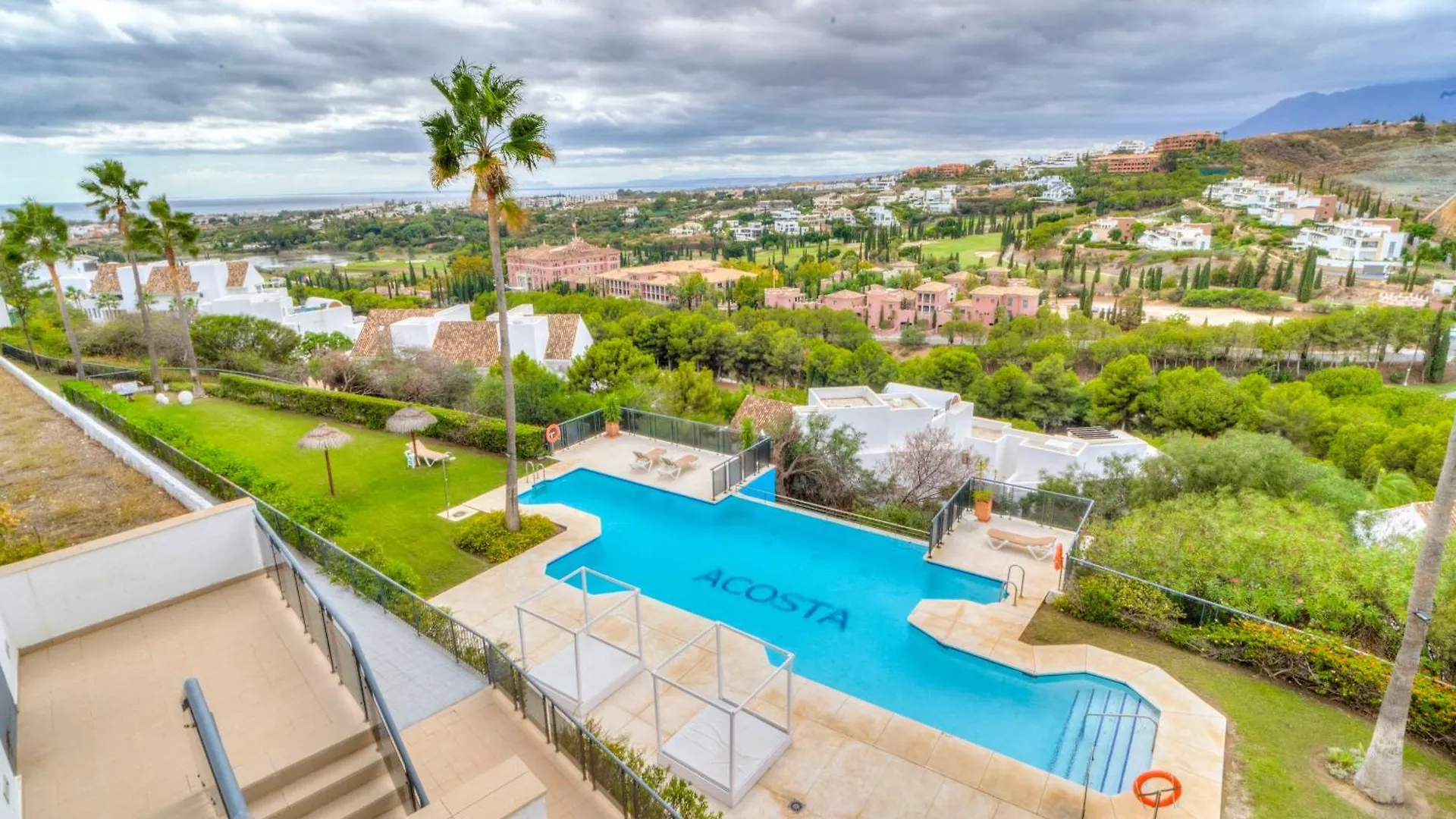 Apartment Serendipity Flat- Stunning Views And Serene Interior Estepona