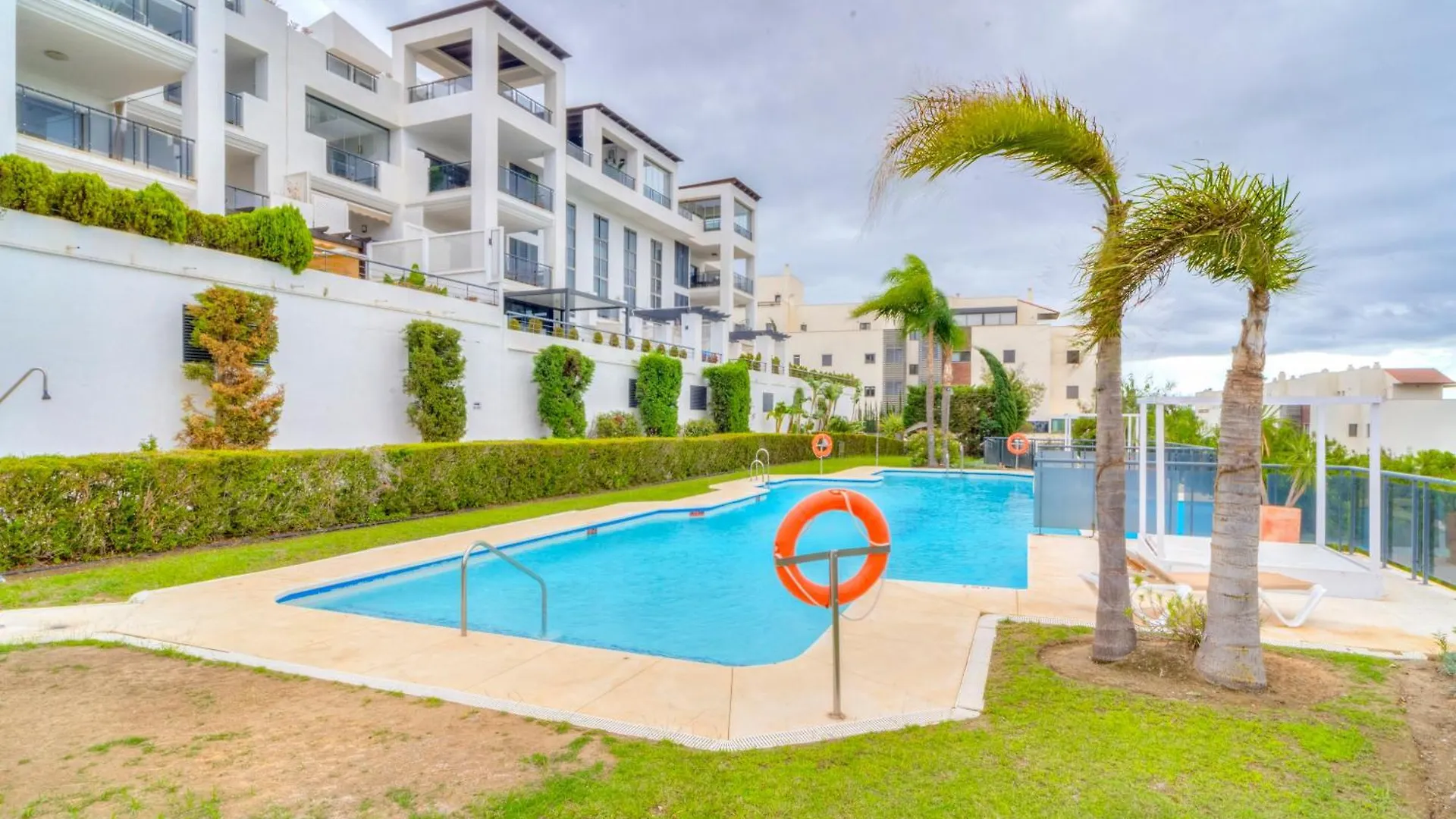Apartment Serendipity Flat- Stunning Views And Serene Interior Estepona