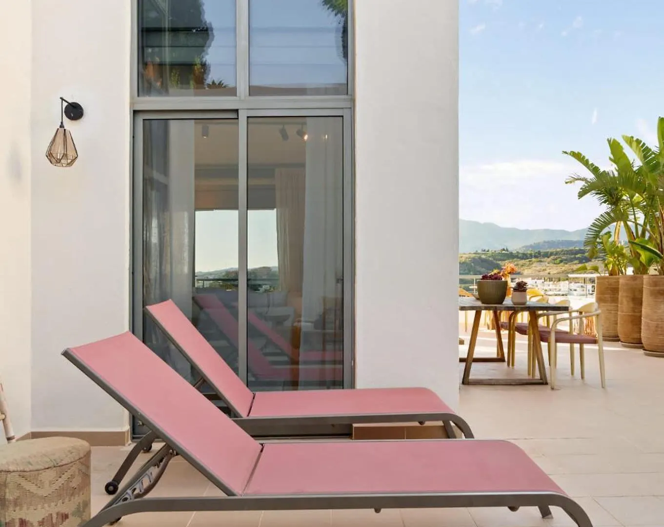 Apartment Serendipity Flat- Stunning Views And Serene Interior Estepona Spain