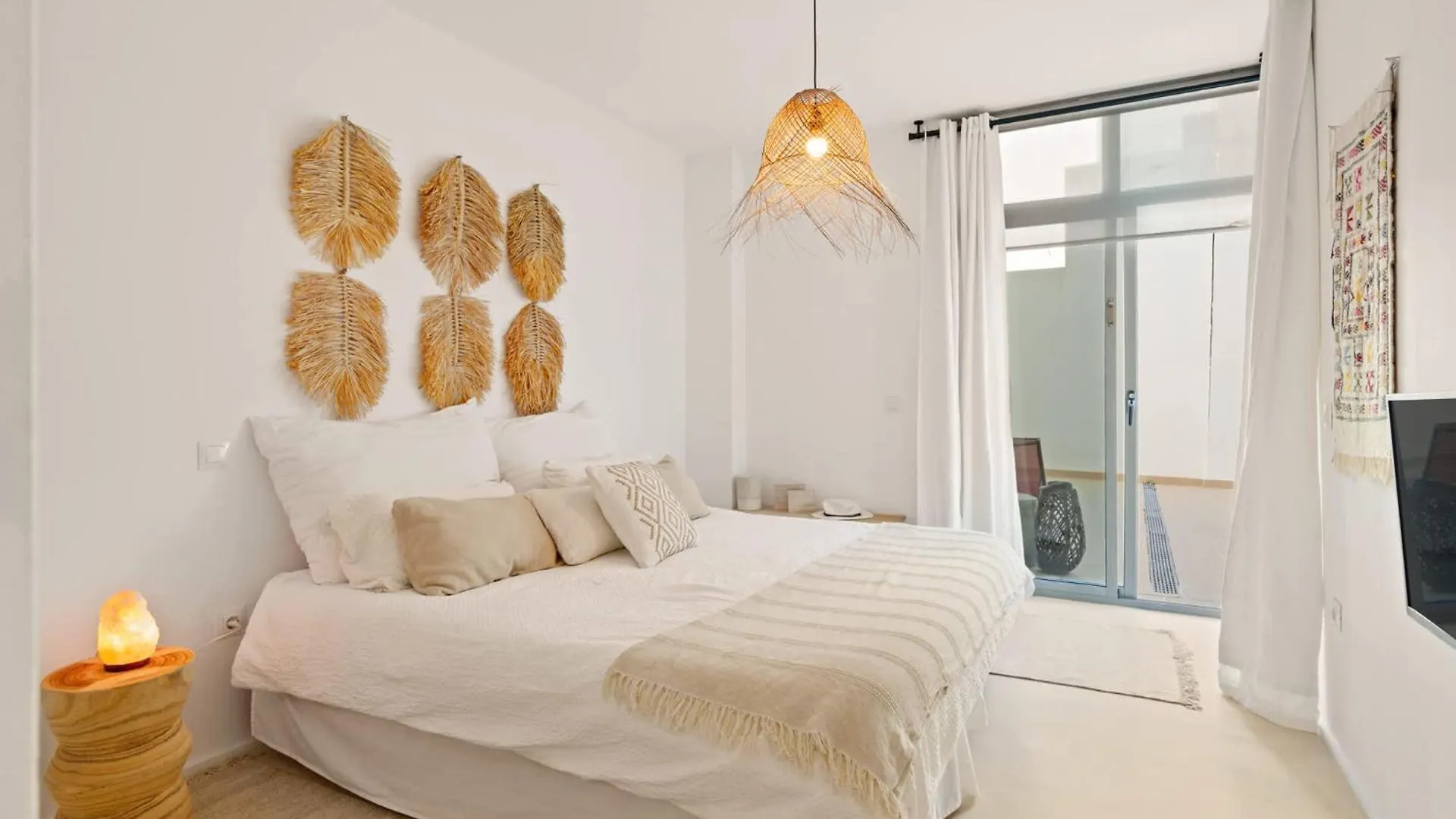 Apartment Serendipity Flat- Stunning Views And Serene Interior Estepona Spain