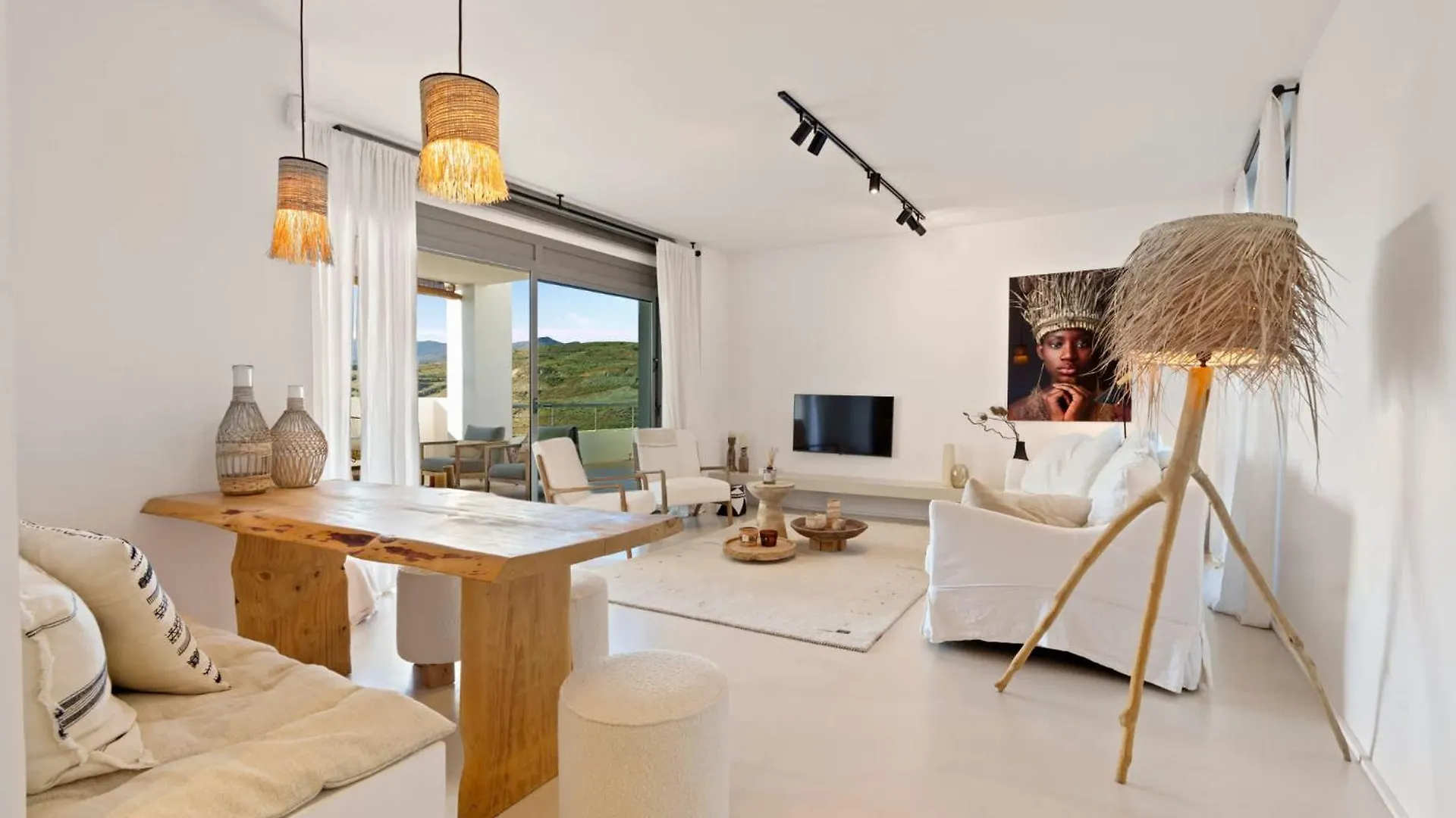 Apartment Serendipity Flat- Stunning Views And Serene Interior Estepona