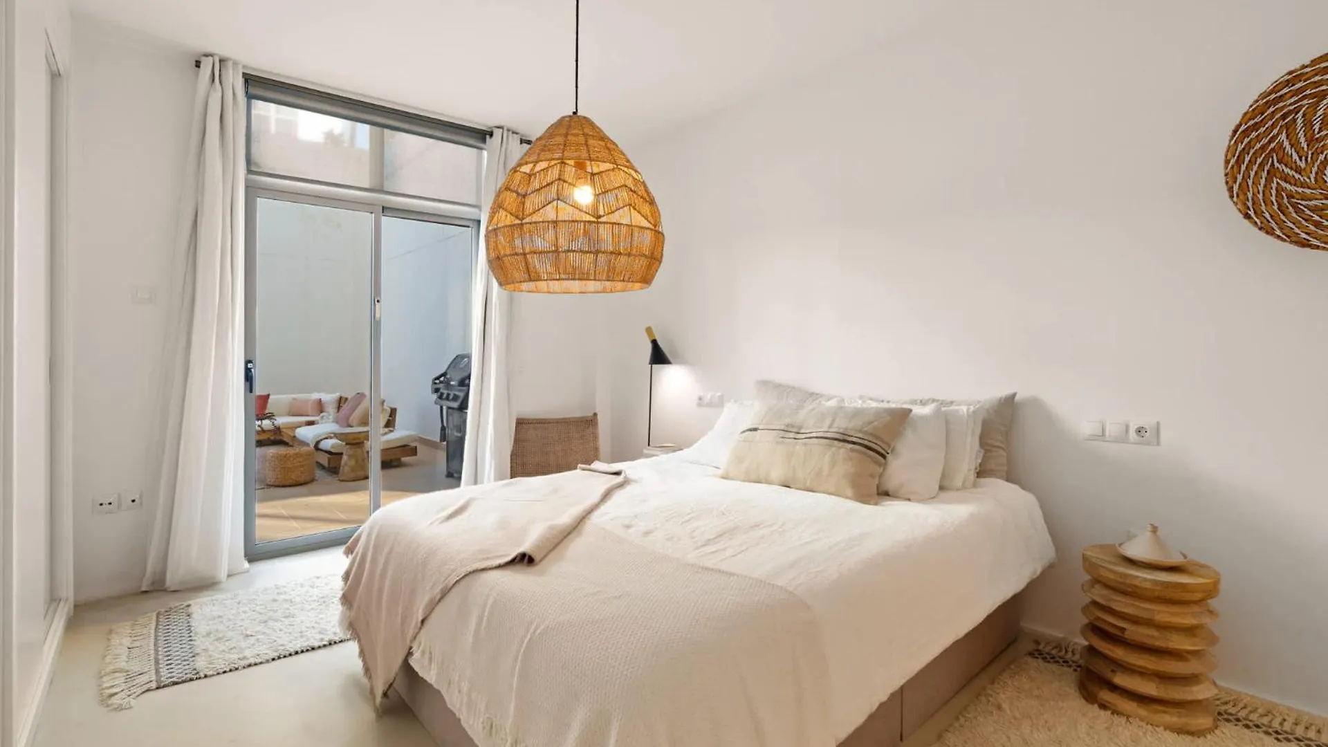 Apartment Serendipity Flat- Stunning Views And Serene Interior Estepona Spain